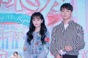 娱乐圈吃瓜日常亚洲冠军,亚洲冠军的瓜田奇遇记